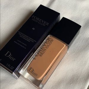Dior Forever Skin Glow shade 4N